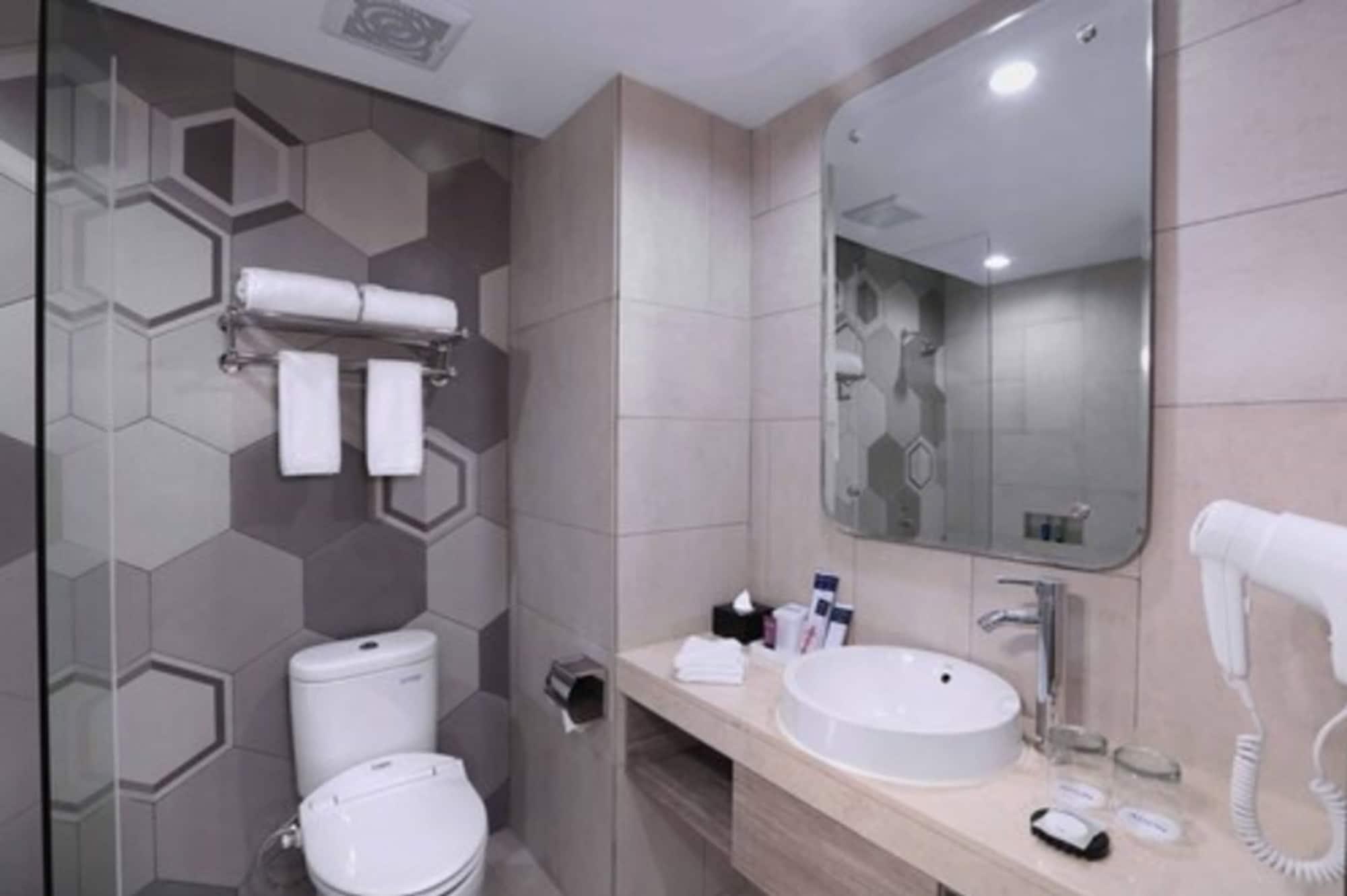 Aston Inn Pandanaran Semarang Esterno foto