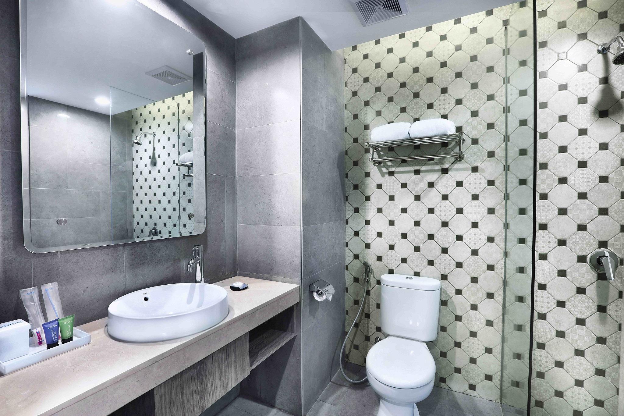 Aston Inn Pandanaran Semarang Esterno foto