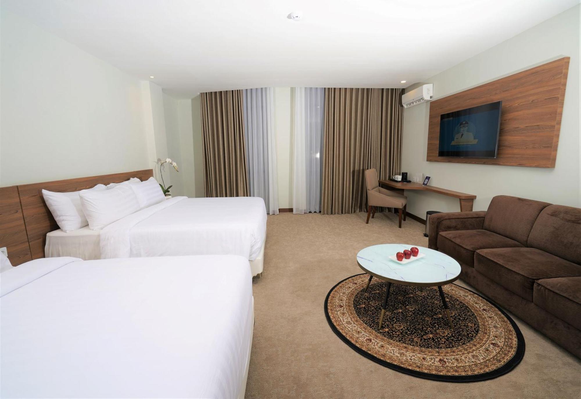 Aston Inn Pandanaran Semarang Esterno foto